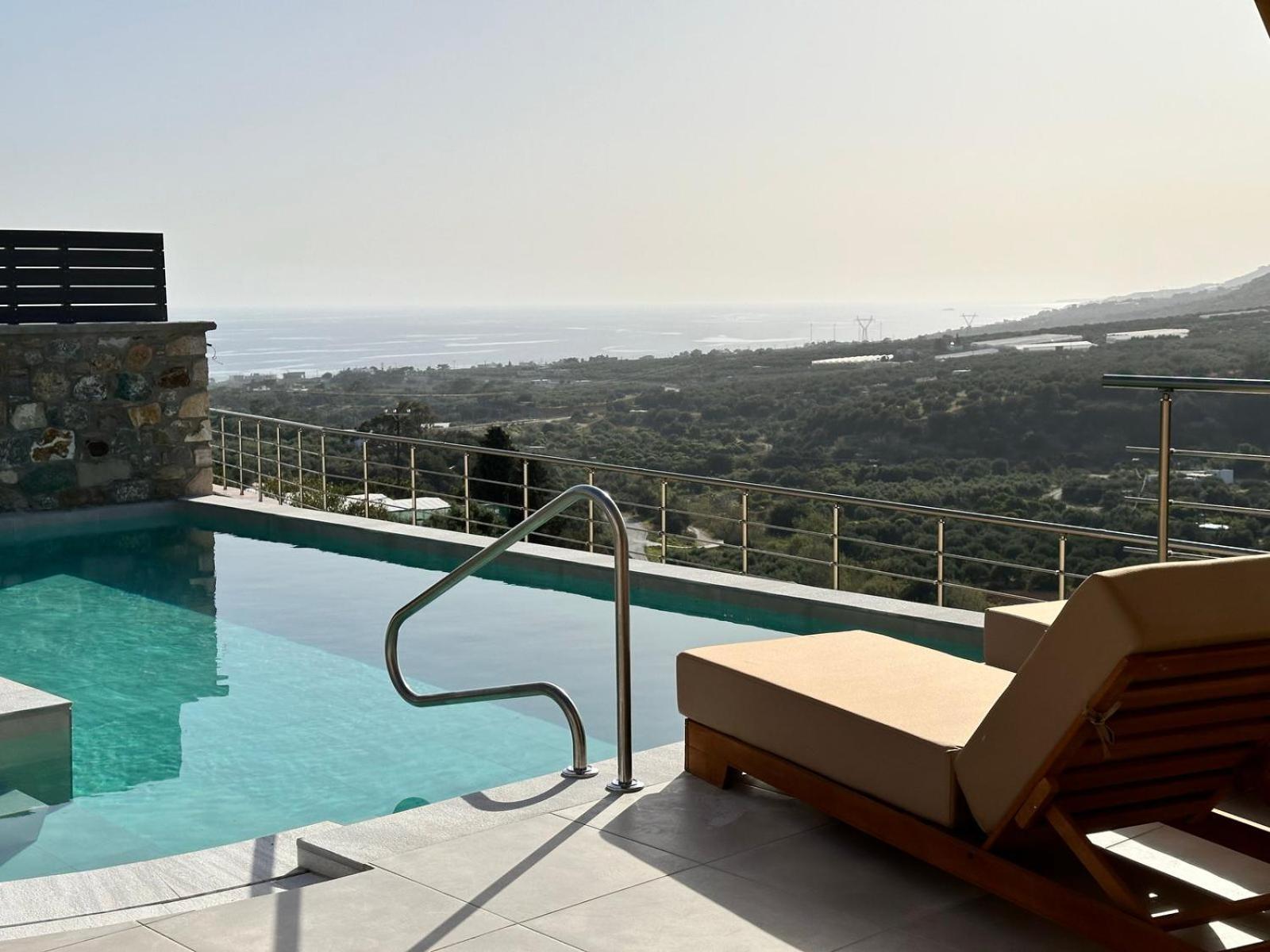 Mediterranean View Villa Makriyialos Bagian luar foto