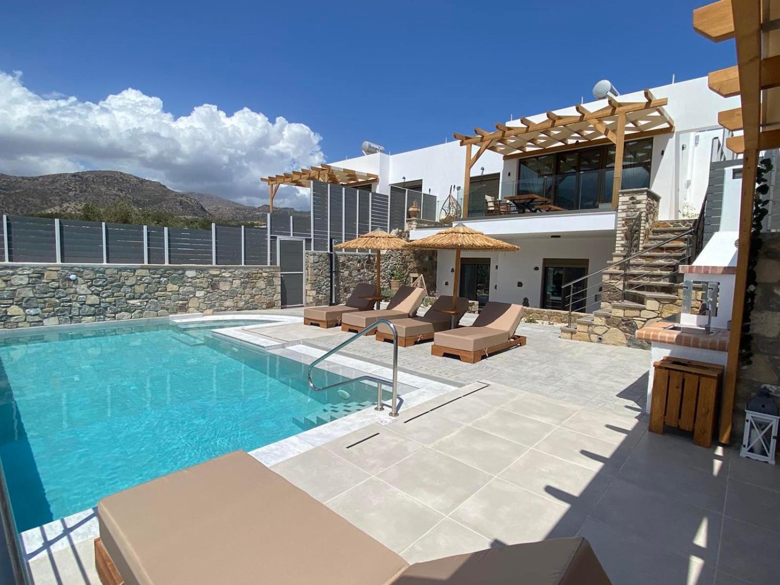 Mediterranean View Villa Makriyialos Bagian luar foto